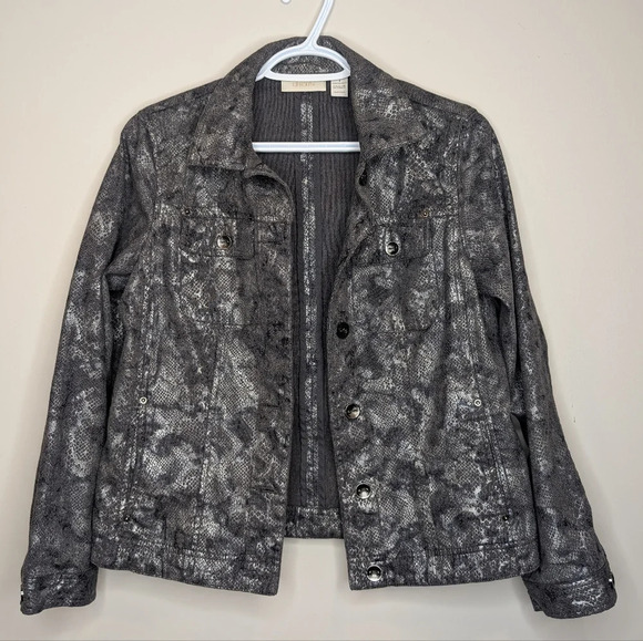 Chico's Grey & Silver Button Down Denim  Style Snake Skin Print Woman Size 1 M - Picture 3 of 9